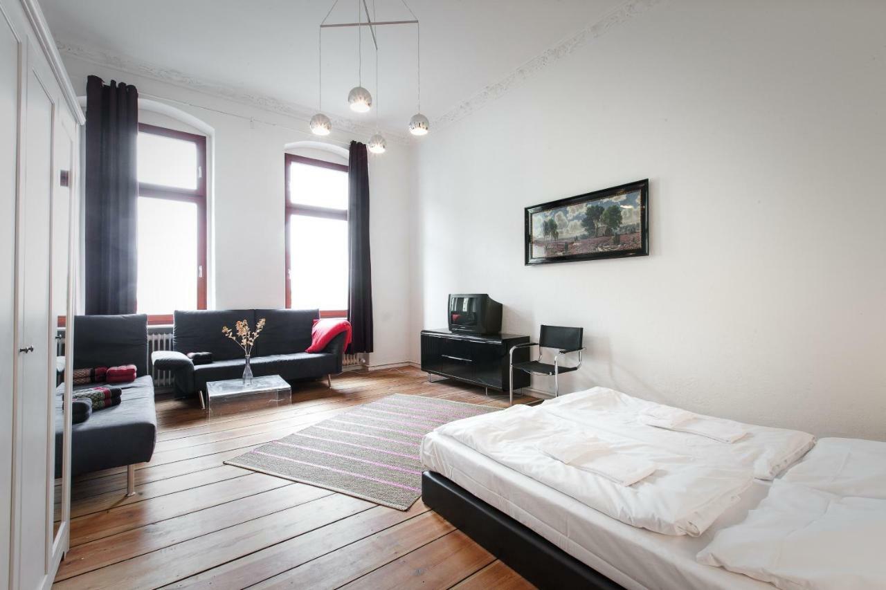 3 Bedroom Apartment เบอร์ลิน ภายนอก รูปภาพ